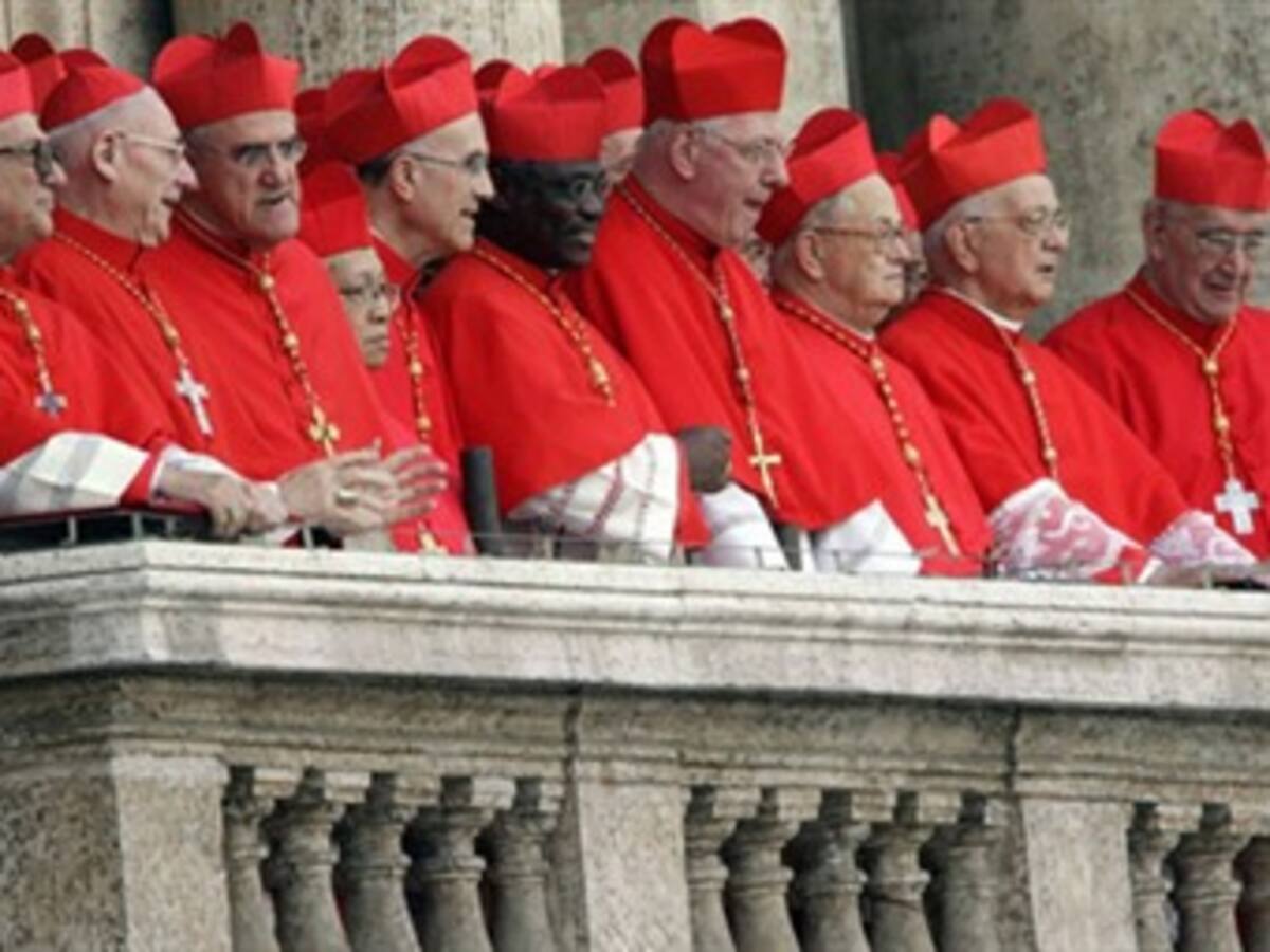El papa deja en libertad a los cardenales para que definan fecha de inicio del Cónclave