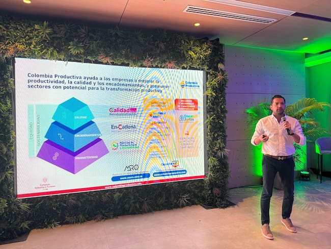 Cierre del Ciclo V y lanzamiento del Ciclo VI de fábricas de productividad en Cartagena