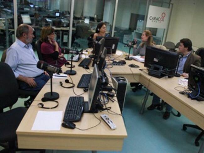 El tema no es si Chávez es derrotable, sino si está dispuesto a perder: Antonio Caballero