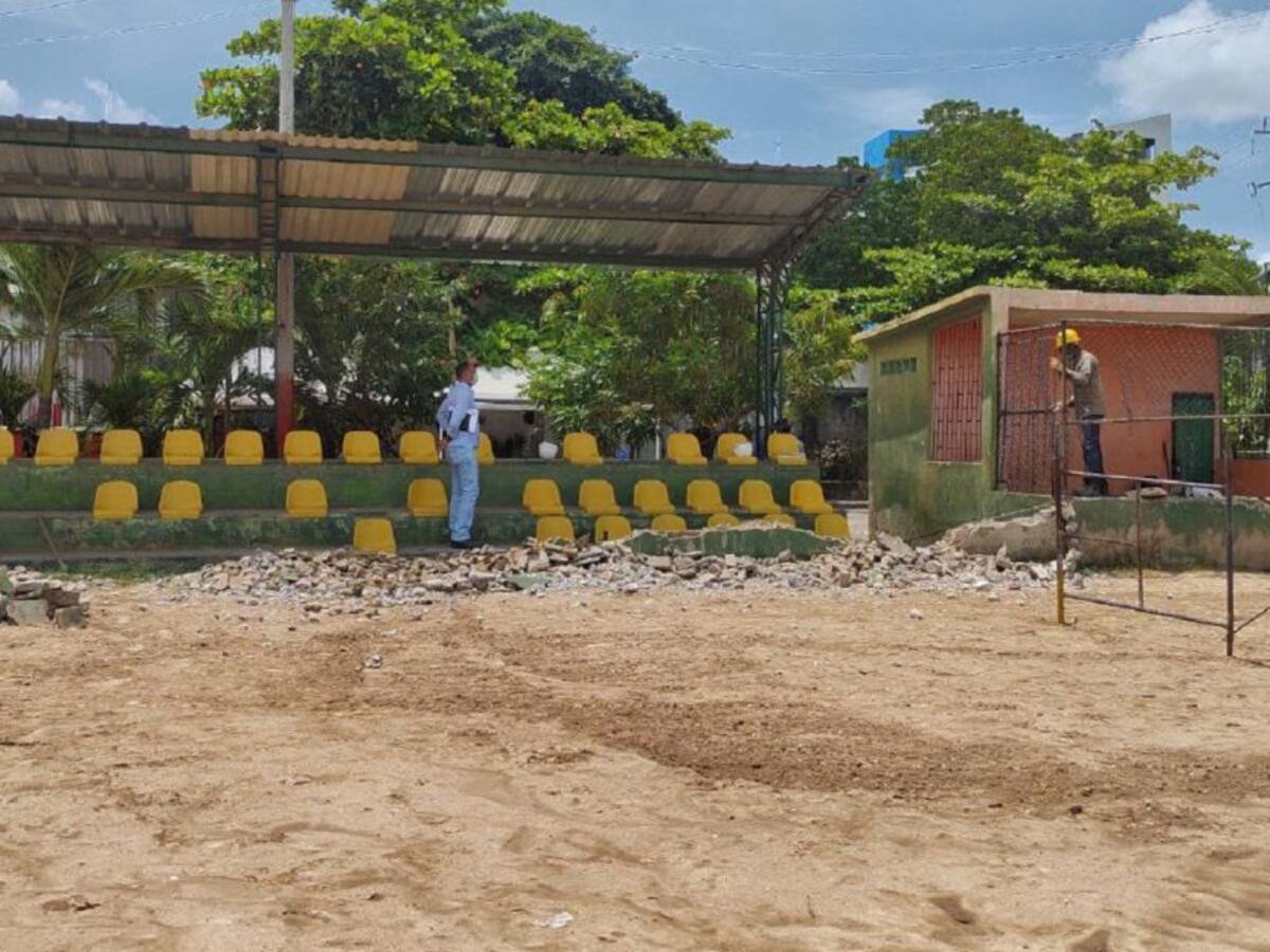 Iniciaron obras de mejoramiento en campo menor de Martínez Martelo