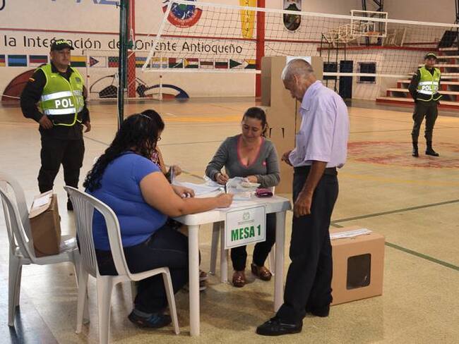 La MOE alerta sobre los riesgos en Antioquia para la votación del plebiscito