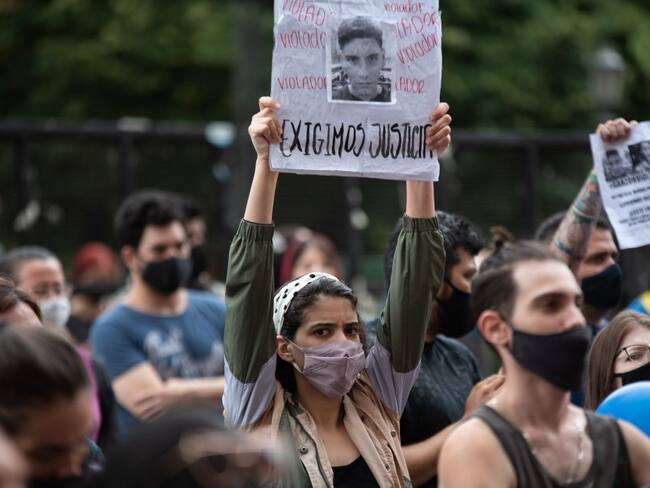 Miles de personas se movilizaron en Buenos Aires para exigir justicia y cárcel para el agresor