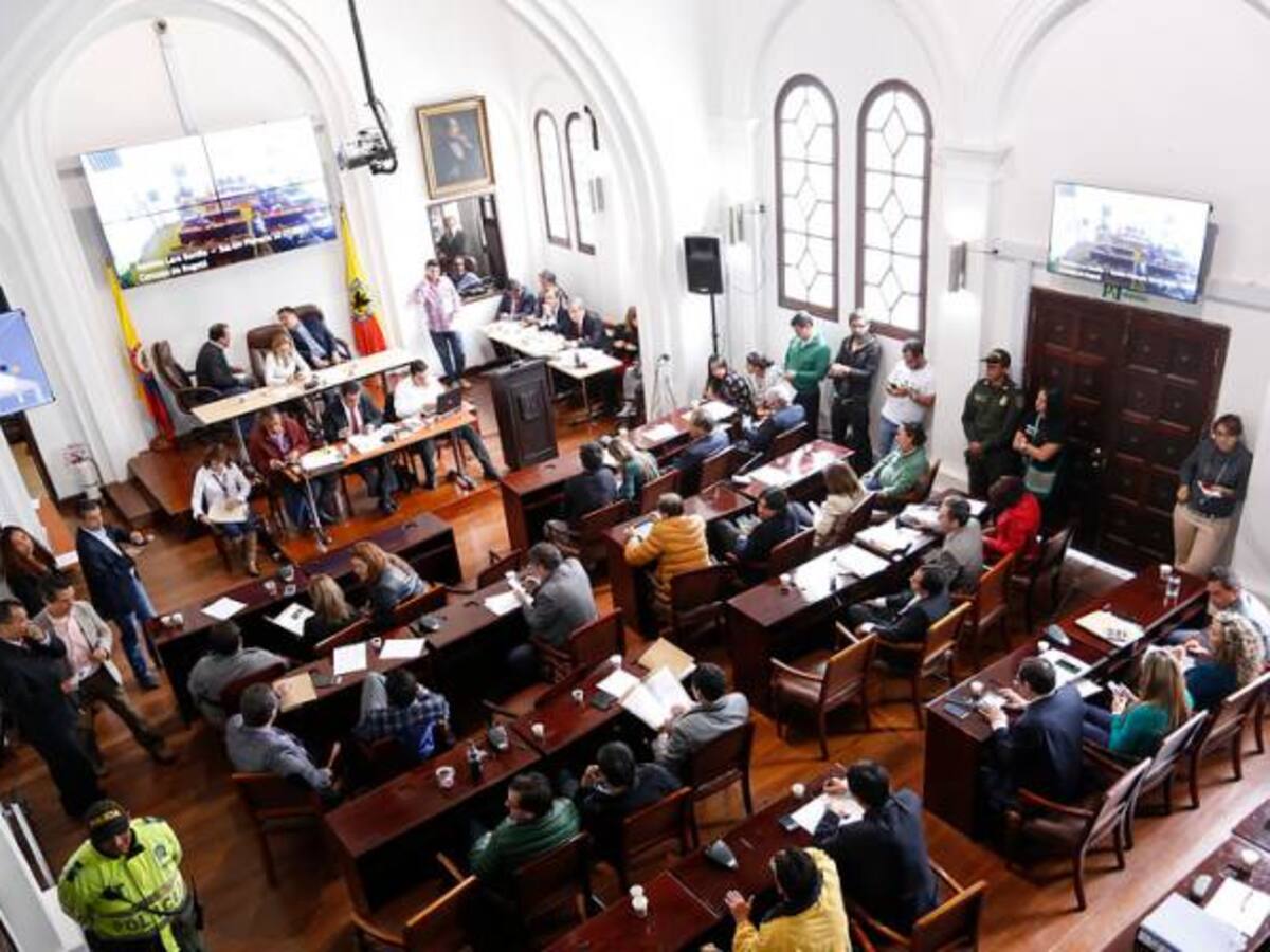 Distrito radicó en el Concejo los proyectos de cupo de endeudamiento e impuesto predial