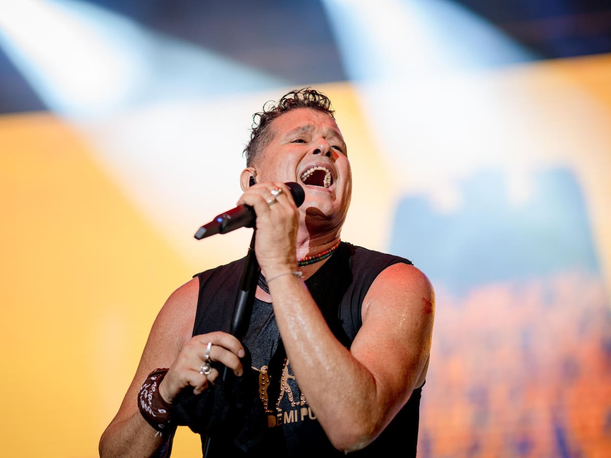 Carlos Vives en FestiJazz: lleno total en una noche de éxitos y magia momposina