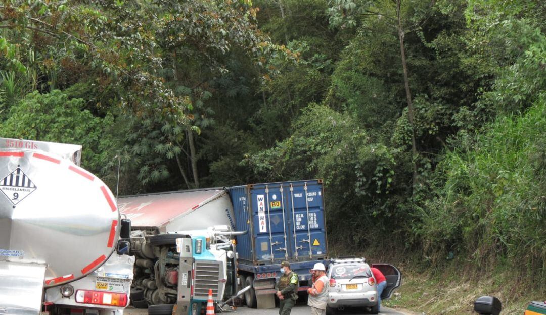 Accidente vía Ibagué - Cajamarca 