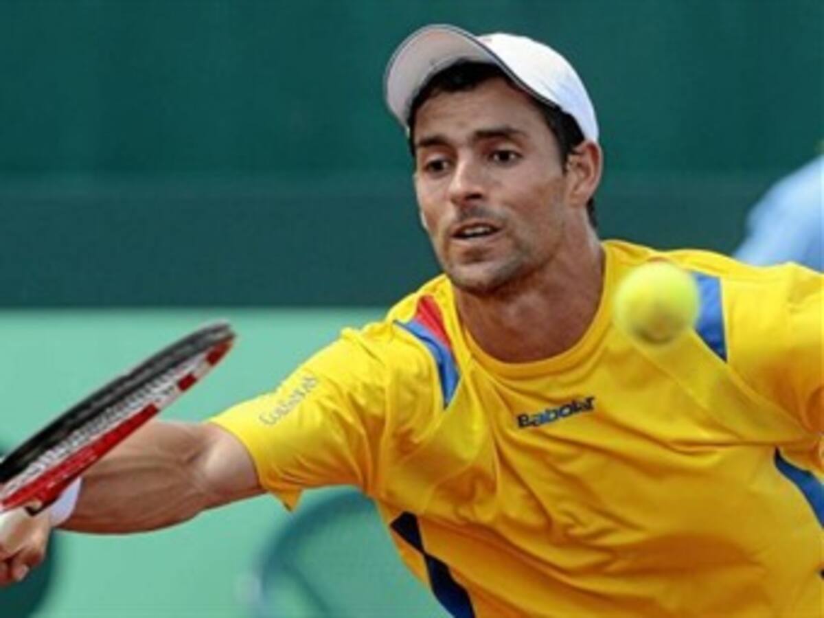 Giraldo y Falla ascienden en clasificación de tenistas