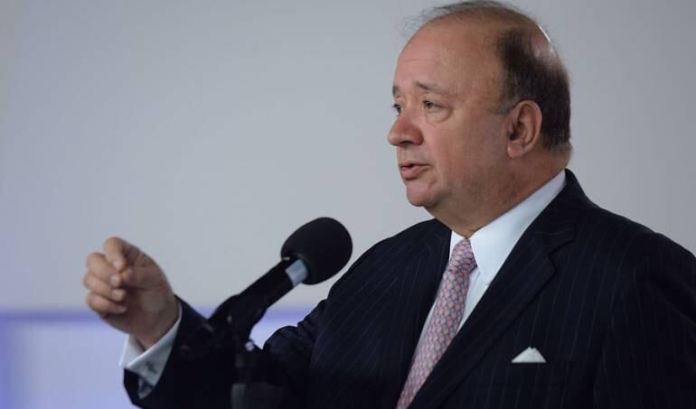 Luis Carlos Villegas.