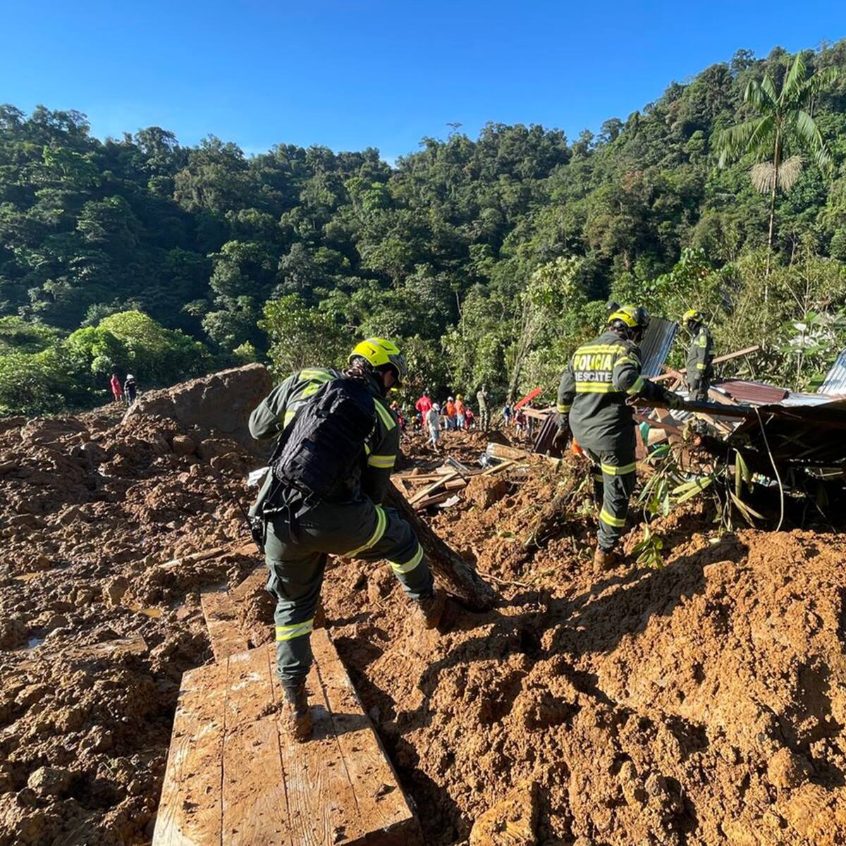 Asciende a 38 la cifra de muertos por los derrumbes en el departamento colombiano de Chocó