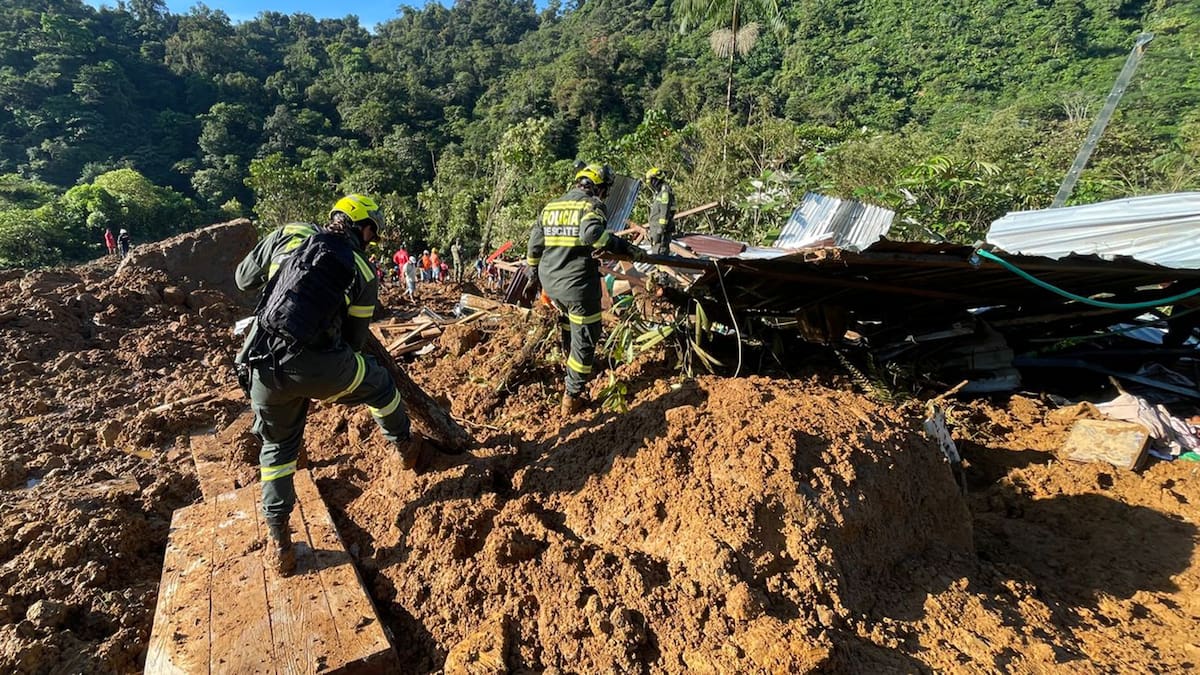 Asciende a 38 la cifra de muertos por los derrumbes en el departamento colombiano de Chocó