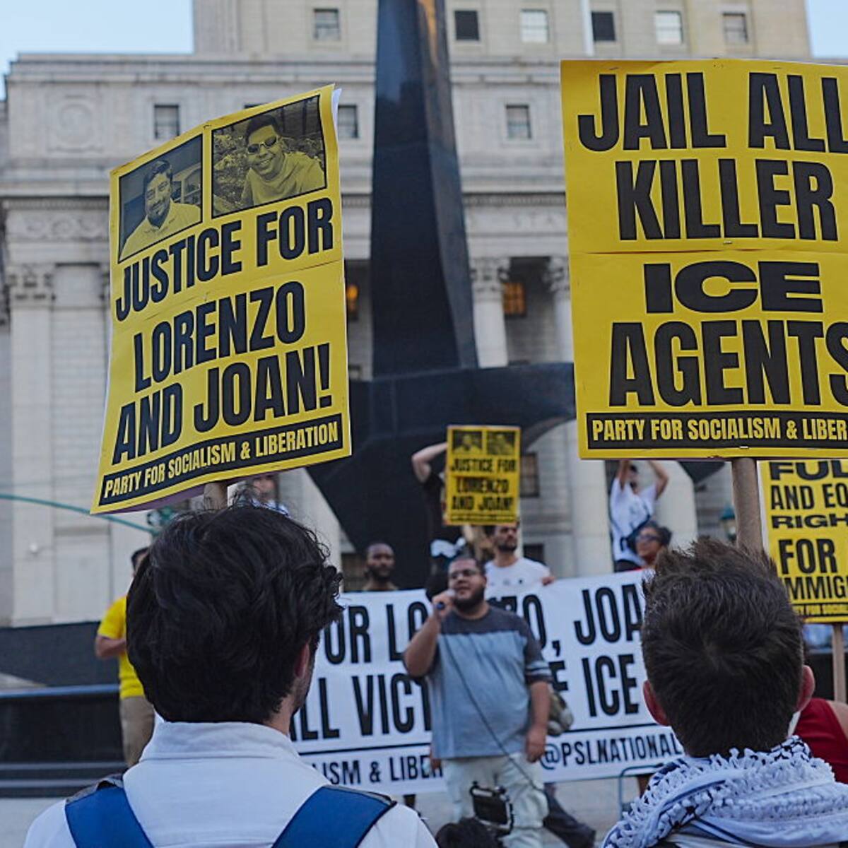 Acusan agente de ICE por mentir sobre disparar a un migrante venezolano