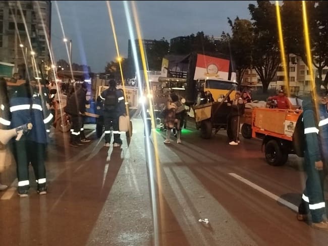 Recicladores en Bogotá bloquean la Autopista Norte con calle 100. Foto: suministrada.