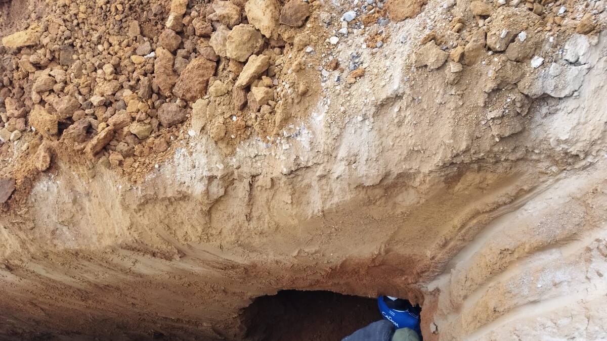 Hallazgo arqueológico en obra de alcantarillado en San Agustín genera inquietud en la comunidad