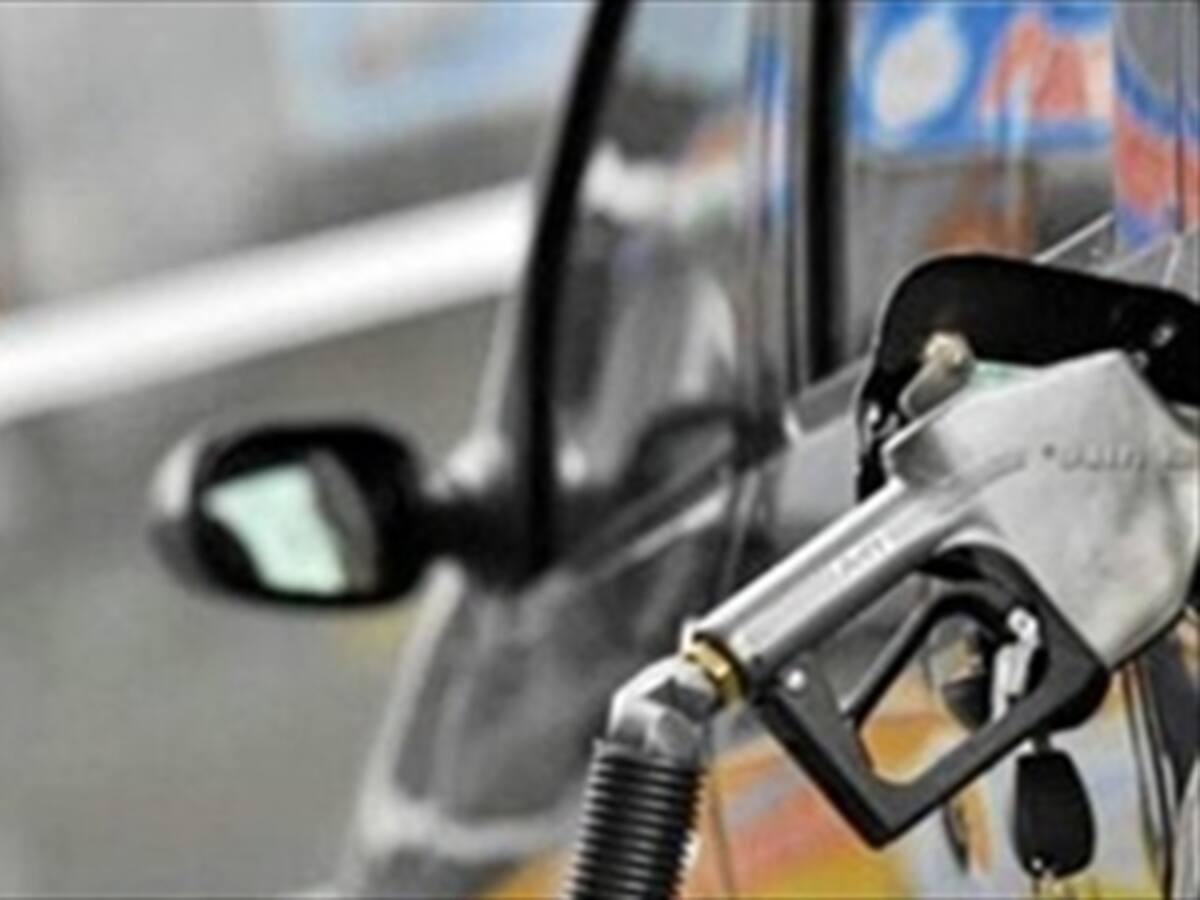 Galón de gasolina bajó en diciembre 128,5 pesos