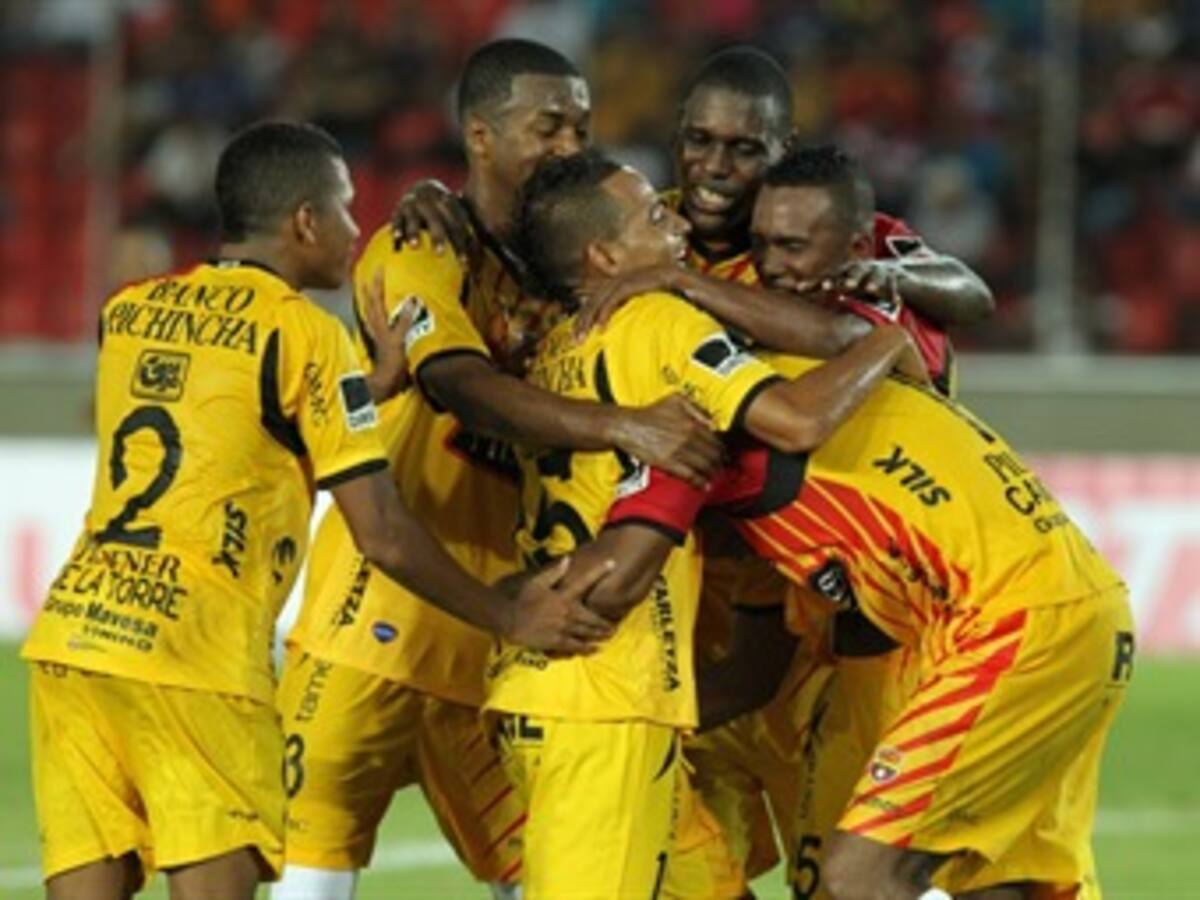 Wilder Medina marcó sus dos primeros goles con el Barcelona de Guayaquil