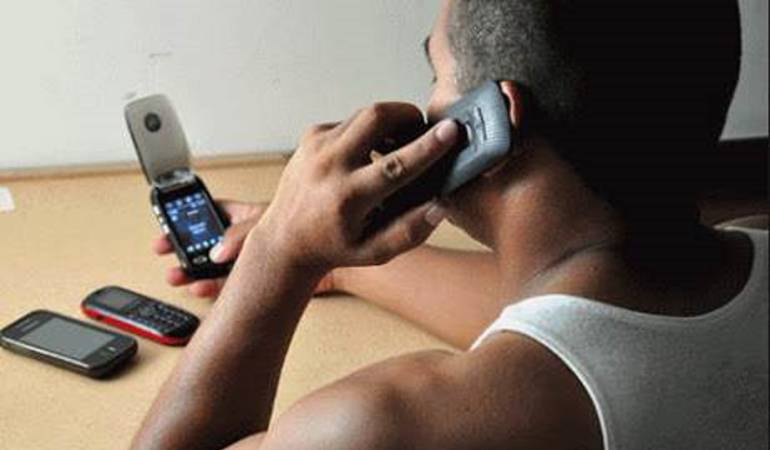 Con llamadas telefónicas amenazan a los dirigentes comunales.