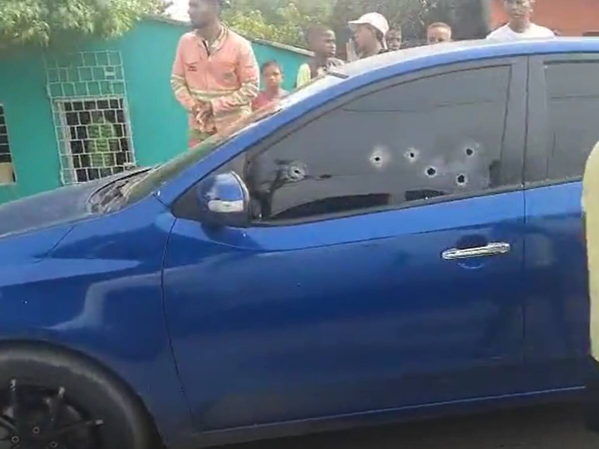 Hombre fue ultimado a disparos dentro de un vehículo en Cartagena