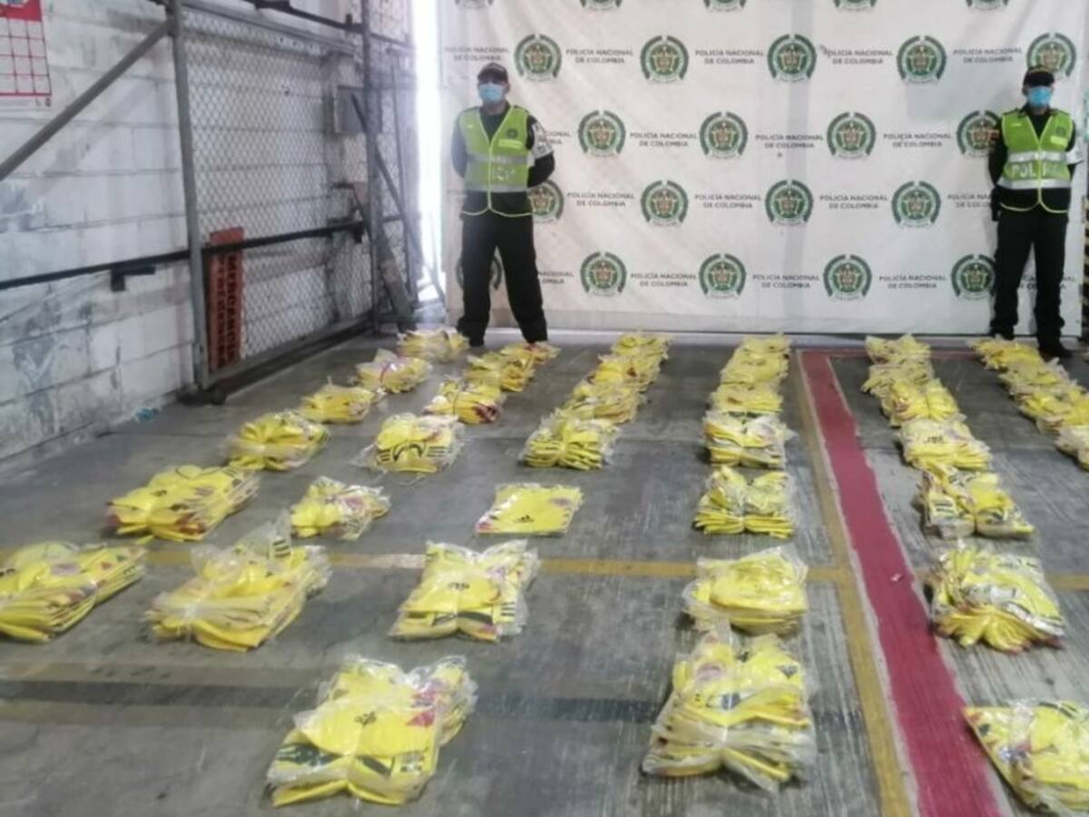 Incautaron más de 400 camisetas de la Selección Colombia en Barranquilla