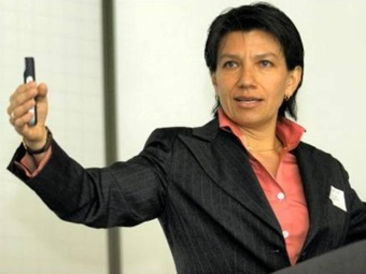 Policía ni Fiscalía han asumido investigación por amenazas: Claudia López