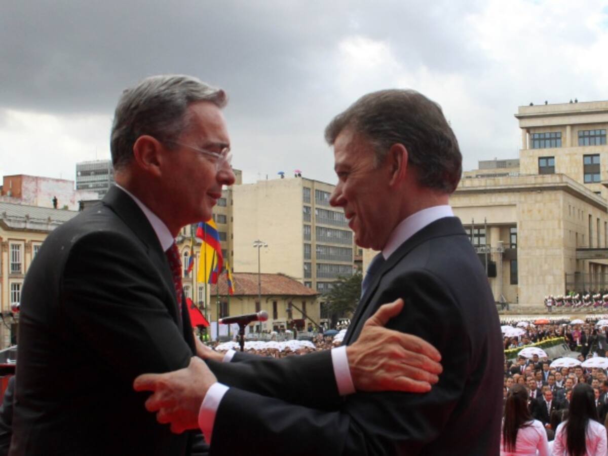 Santos se reunirá con Uribe mañana en Casa de Nariño