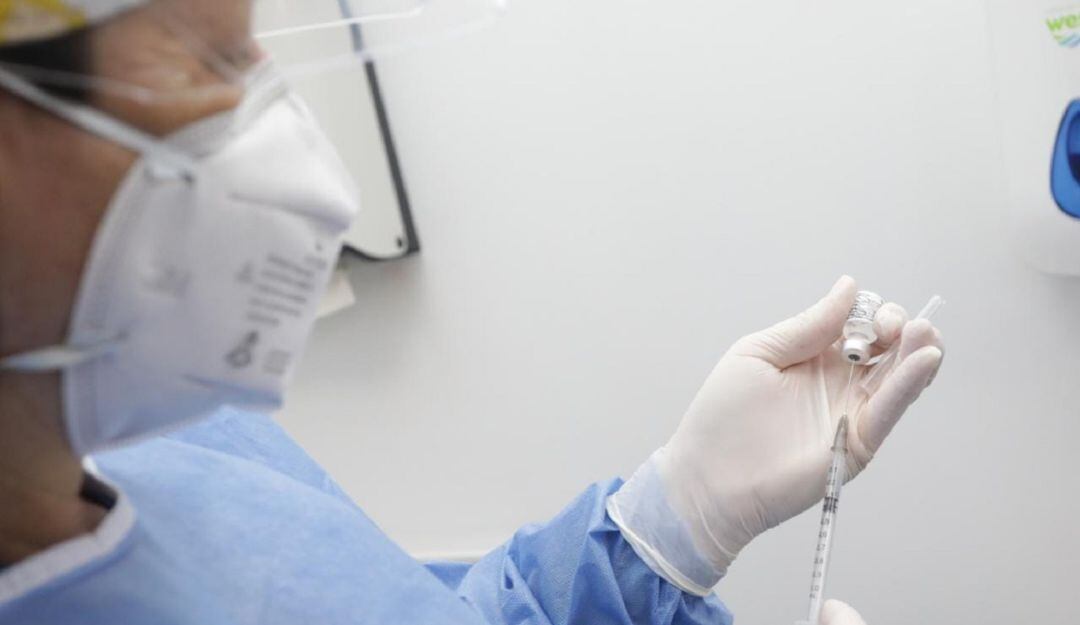 Hasta el momento no se han reportado eventos adversos después de su aplicación.