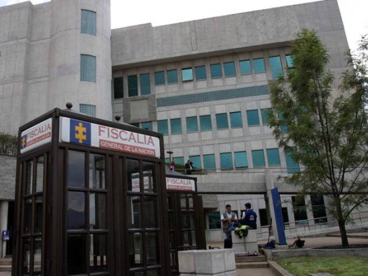 Bandas criminales se quedan con territorios de las Farc: Fiscalía