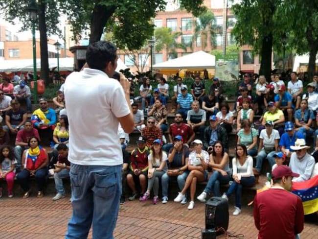 Venezolanos piden ayuda para afrontar COVID-19 en Medellín