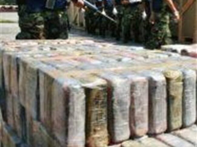 Policía venezolana detiene a 46 personas y decomisa 1,1 toneladas de cocaína