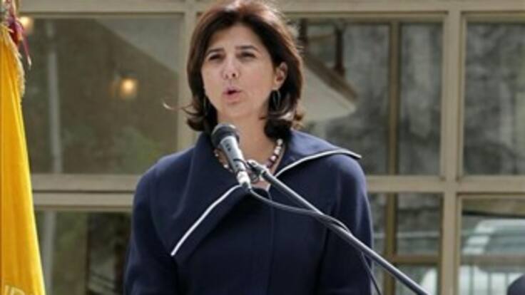 Sabemos la importancia del TLC para el país, pero no podemos seguir rogando: Canciller