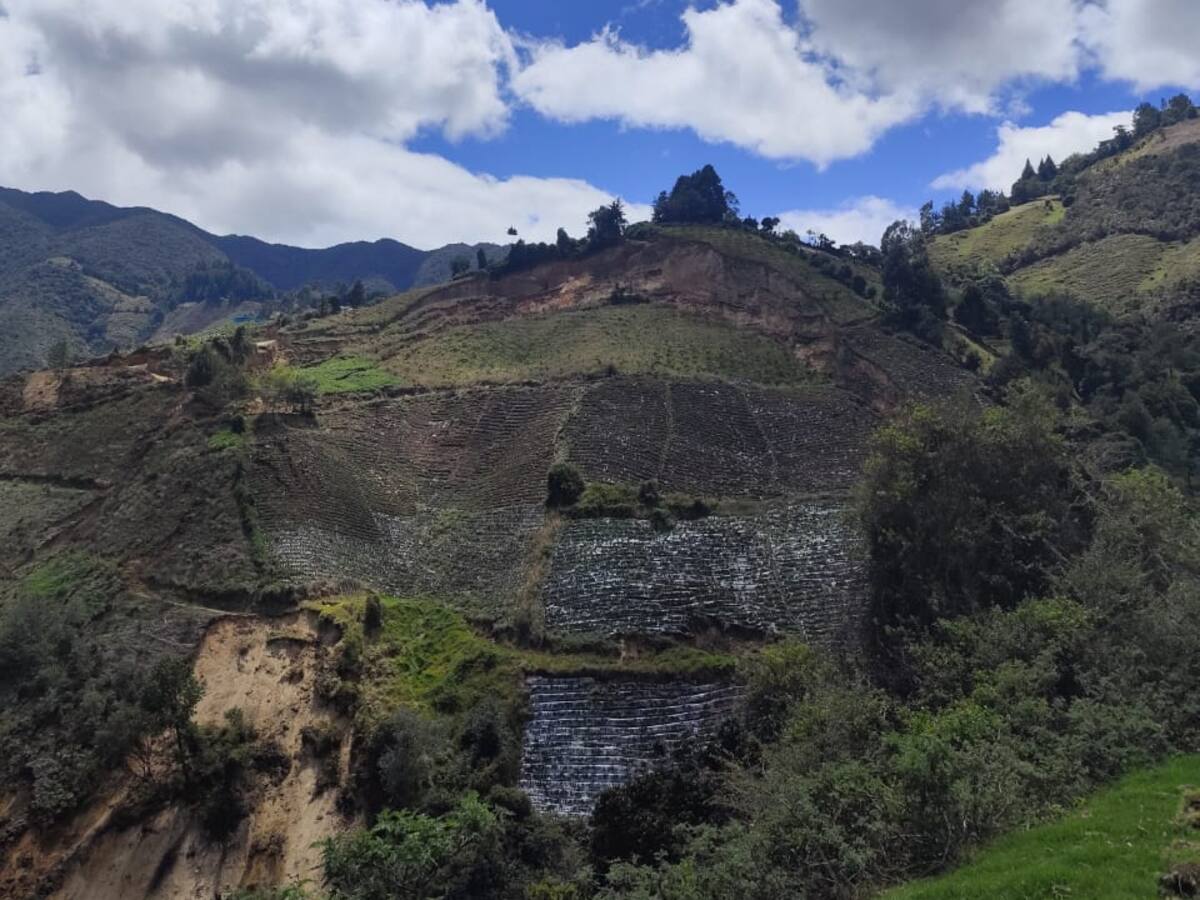 Autoridades garantizan atención a comunidad de Monte Adentro en Pamplona