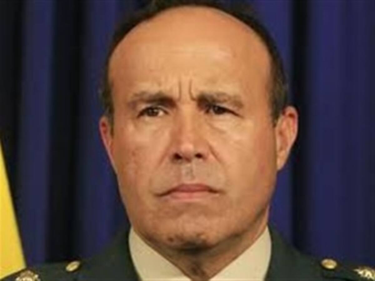 No hay "ruido de sables" sino unidad en torno a Santos: General Navas
