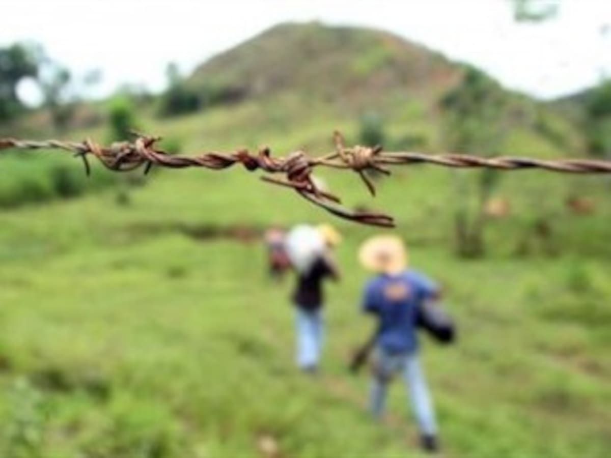 “Gobierno no pondrá en riesgo seguridad de víctimas en restitución”