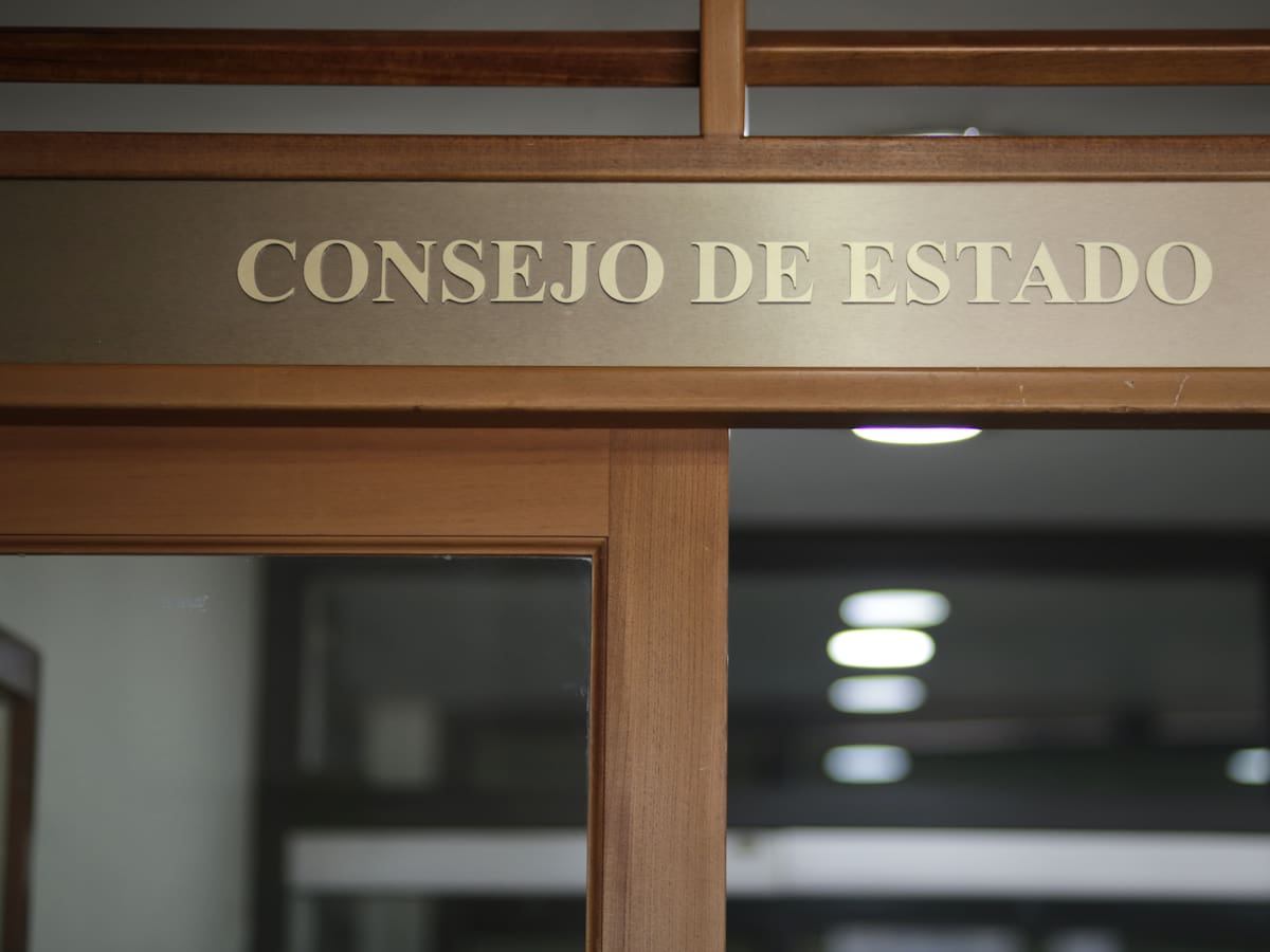 Consejo de Estado tumba a consejero de la Cancillería en Países Bajos