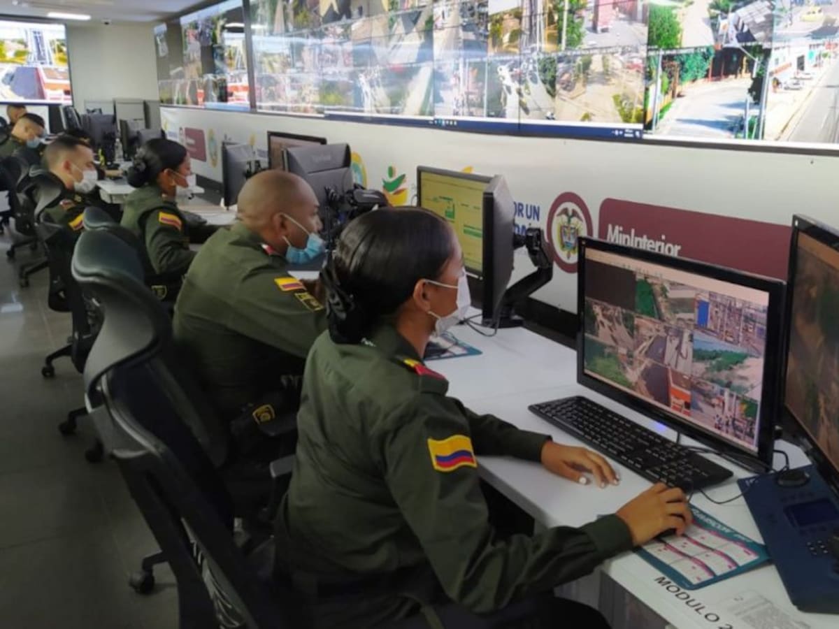 Policía de Cartagena recuerda la línea contra el ruido: 3216943875