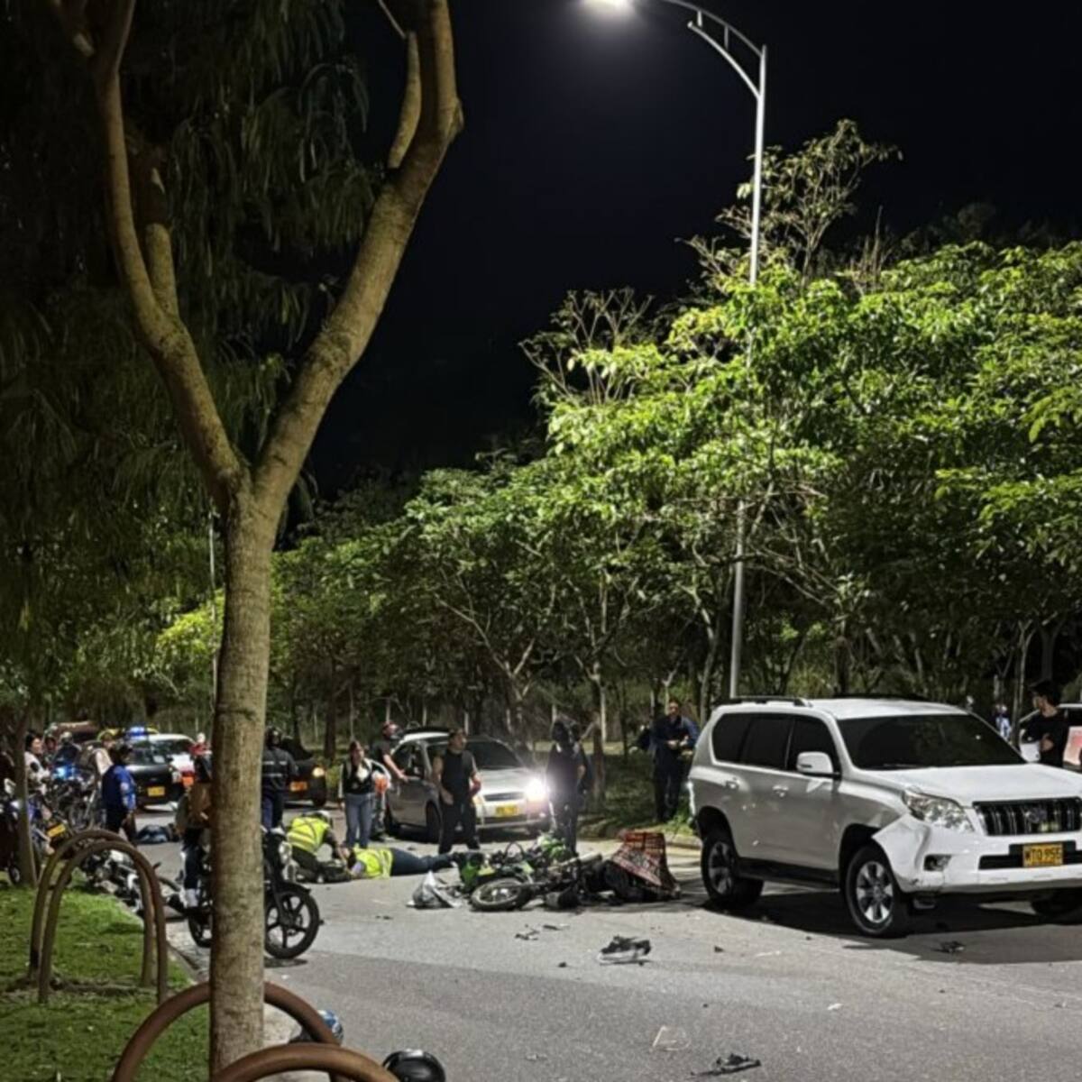 Accidente en Floridablanca: camioneta de empresa de Bogotá dejó un muerto y cinco heridos