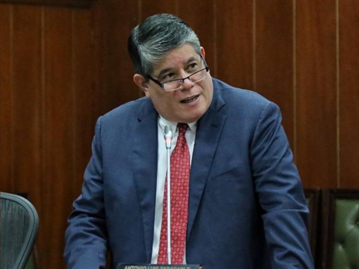 Mi postura sobre la ley TIC no tiene que ver con la columna de Vargas: senador Zabaraín