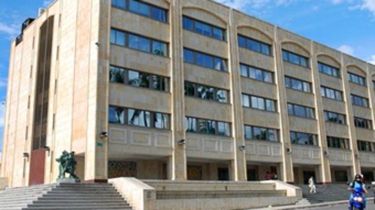 Evacúan edificios públicos en Bucaramanga por alerta de bomba