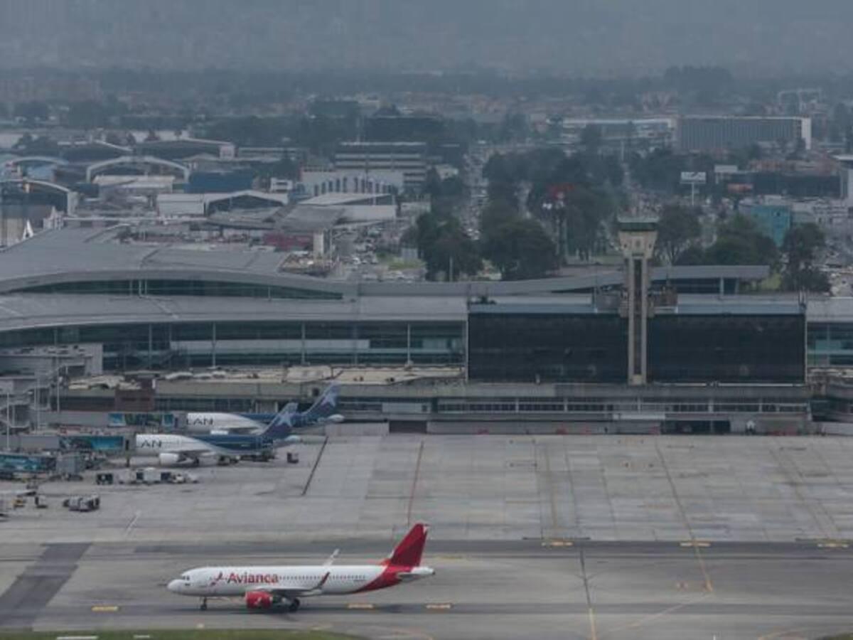 Sigue restringida la operación en el aeropuerto El Dorado de Bogotá