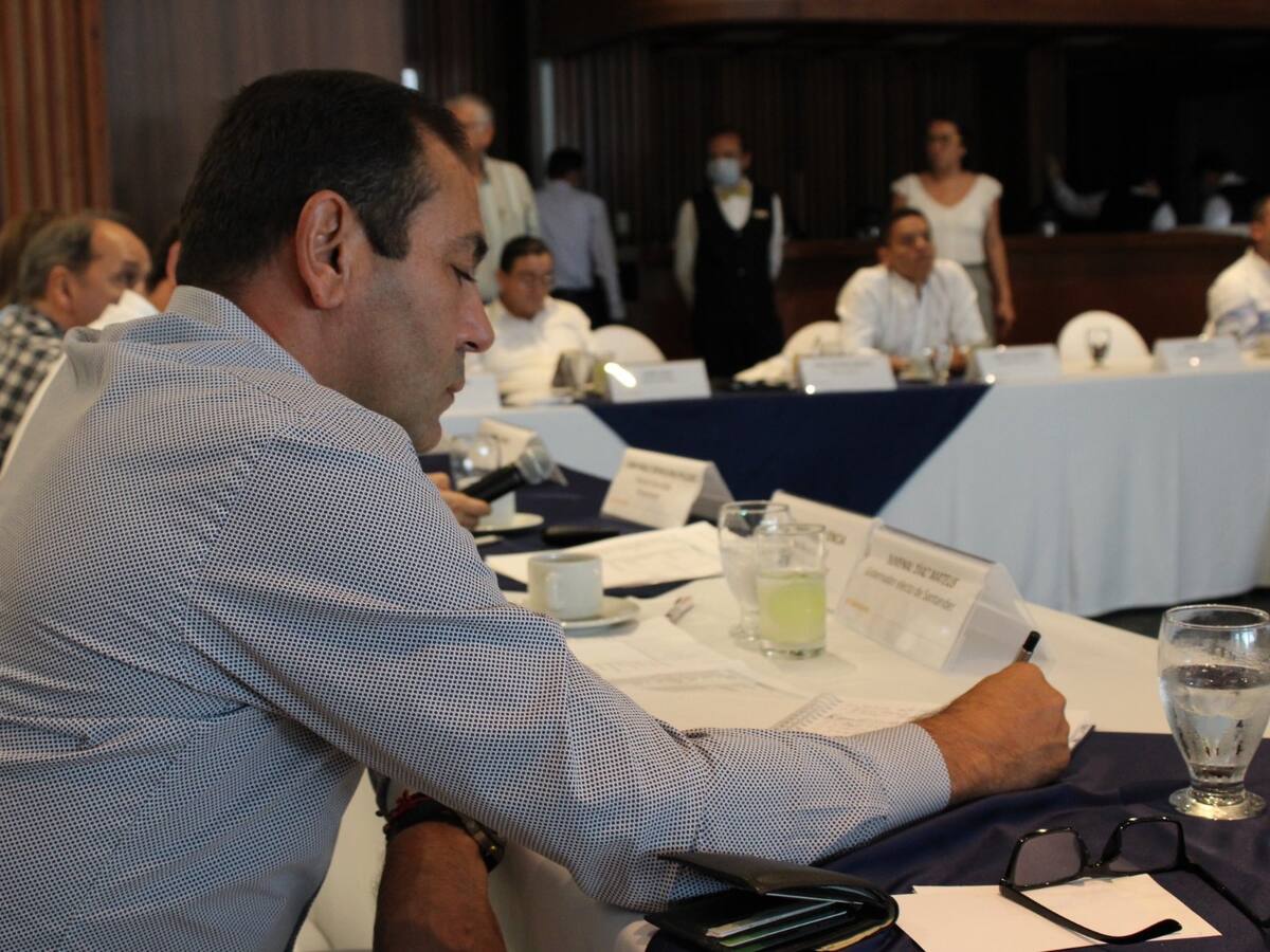 Vías y proyectos, los temas de la reunión de congresistas con el gobernador electo