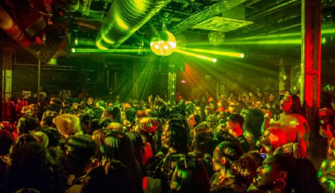 Discotecas abren hasta las 4AM