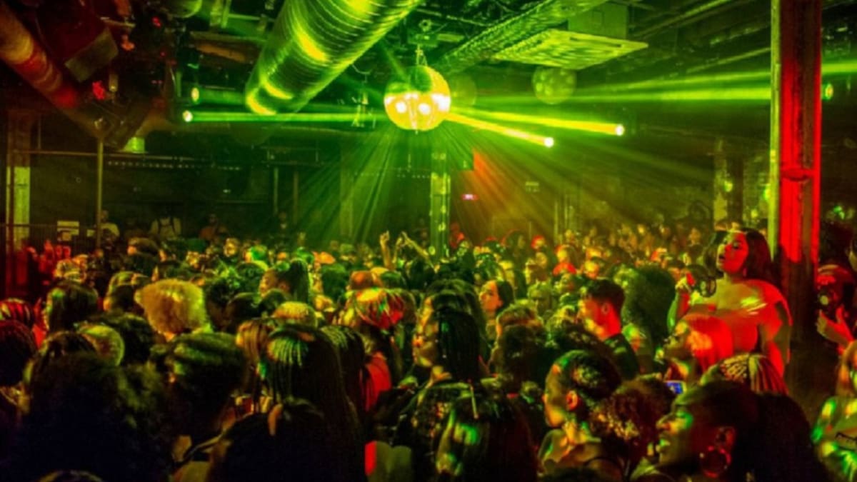 Discotecas esperan reactivación con nuevo horario de cierre