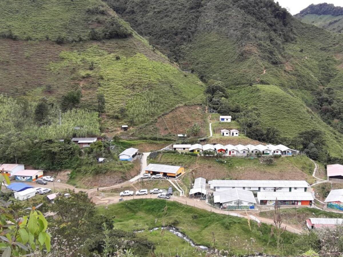Campesinos desplazados de Ituango retornaron, pero seguirán confinados