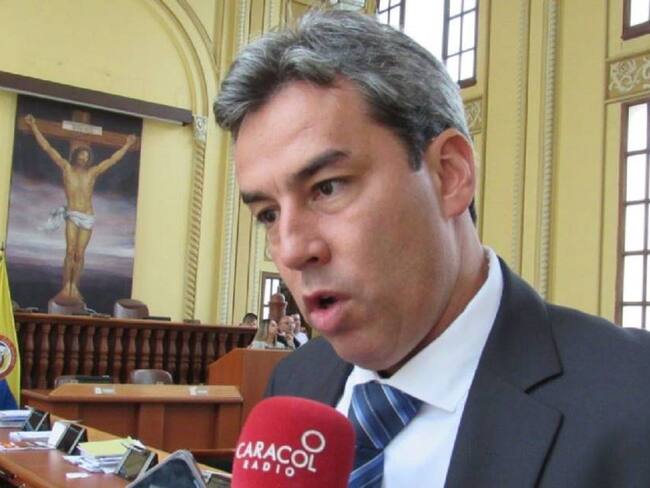 Denuncian presunta participación en política del alcalde de Marulanda, Caldas. Crédito: Caracol Radio.