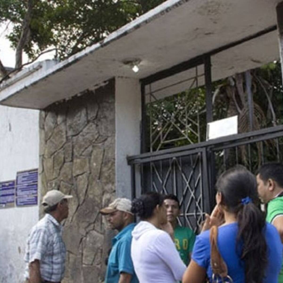 Sedes de los consulados en deteriorado tras el cierre de frontera