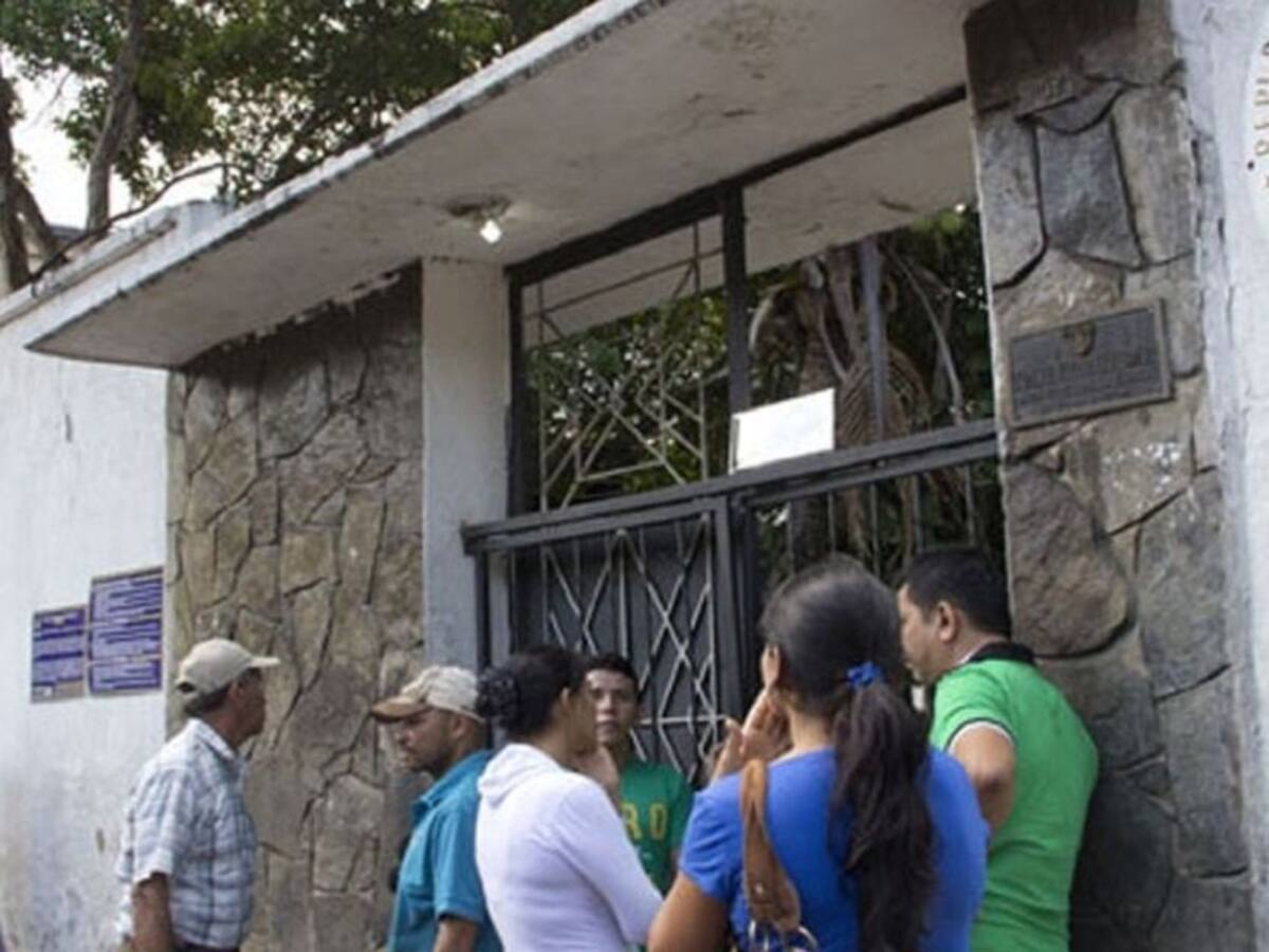 Sedes de los consulados en deteriorado tras el cierre de frontera