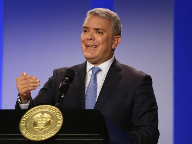 Con tutela buscan que presidente Duque cierre fronteras aéreas de Colombia