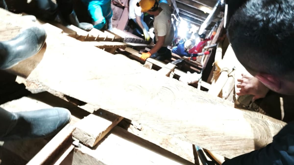 ATENCIÓN ¡Se logró! Luego de más de doce horas rescatan a los 18 mineros en Remedios, Antioquia