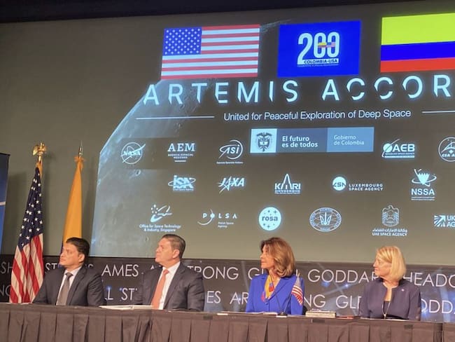 Colombia firmó acuerdo de cooperación con NASA