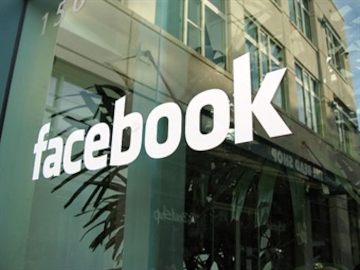 Facebook alcanza los 200 millones de usuarios activos