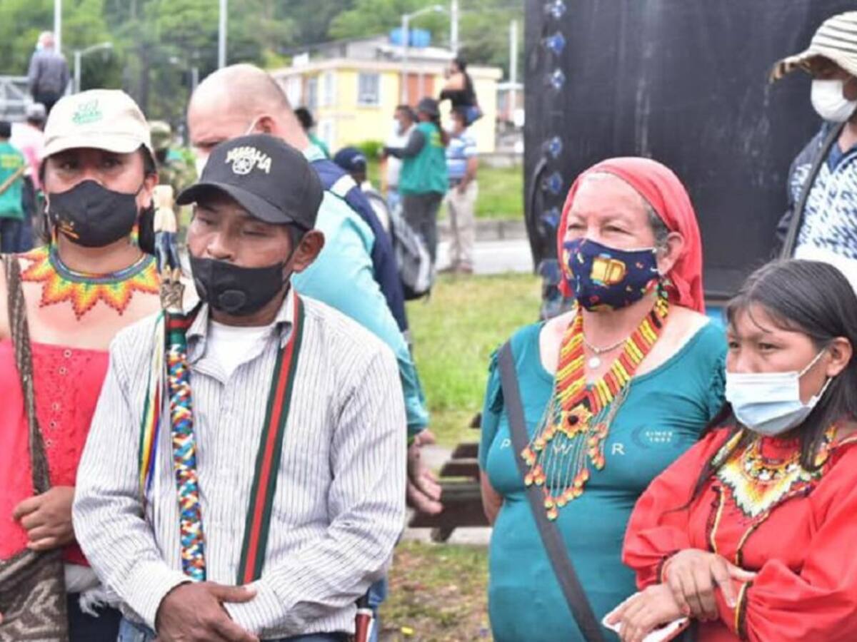 Indígenas se retirán del bloqueo en el inicio de la vía la Línea en Calarcá