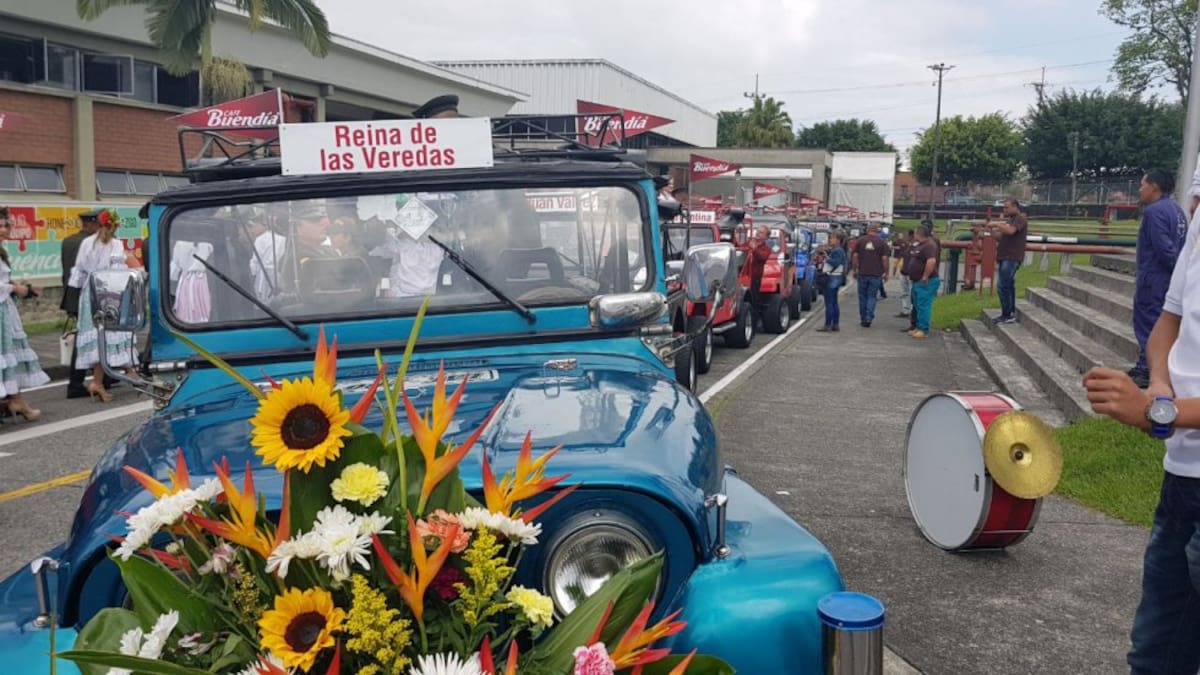 Visita a la zona cafetera de las candidatas al Reinado Internacional del Café